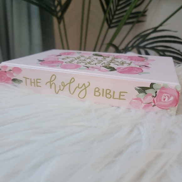 Handpainted Hardcover Pink and Green Custom NLT Bible - Picture 5 of 7